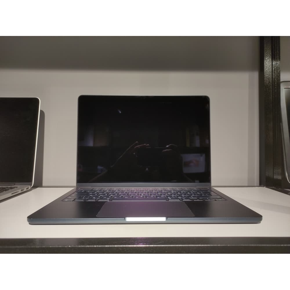 İkinci əl Apple MacBook Air 13.6" M2 2022 (MLY33LL/A)