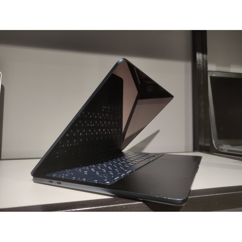 İkinci əl Apple MacBook Air 13.6" M2 2022 (MLY33LL/A) 2